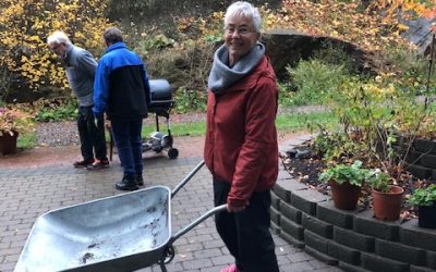 Trädgården städas och stängs
